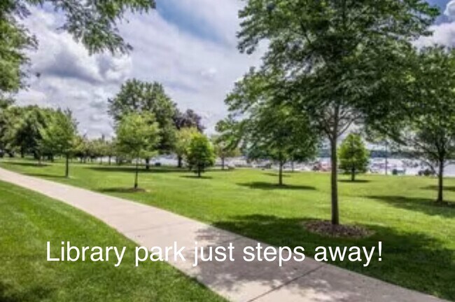 Building Photo - 255 Elmwood Ave