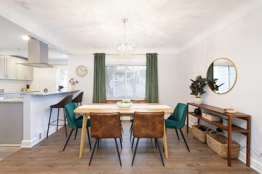 Building Photo - 3544 Tuttle Ave