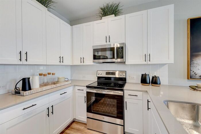 Building Photo - 4709 Tiberius Dr