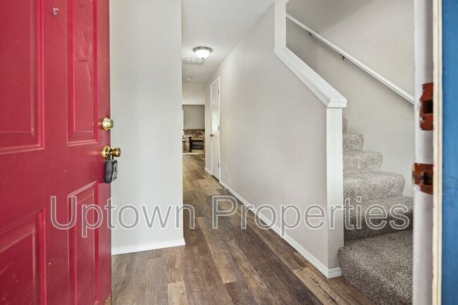 Building Photo - 6133-6135 SE Frances St.