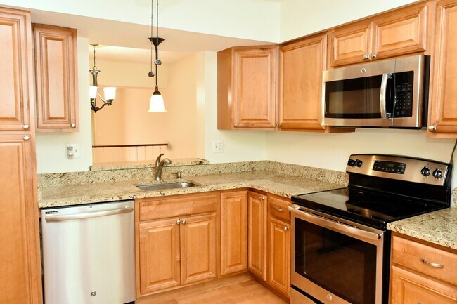 Building Photo - 3838 Angelton Ct