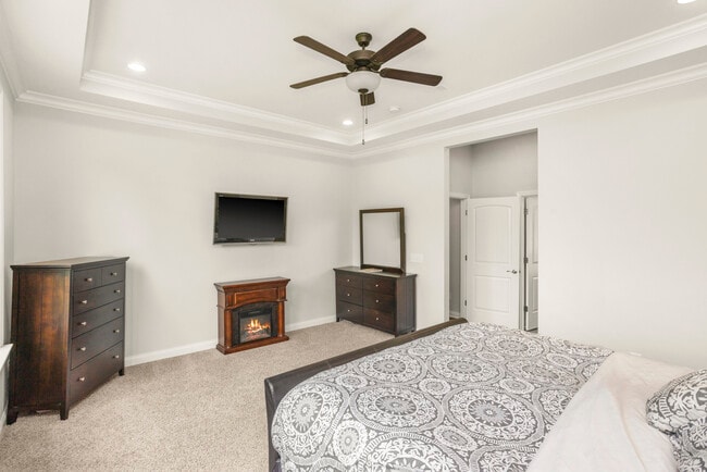 Building Photo - 2024 Albatross Way