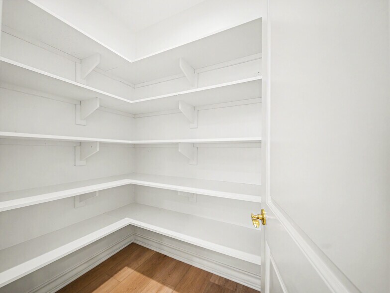Building Photo - 3907 Peartree Pl