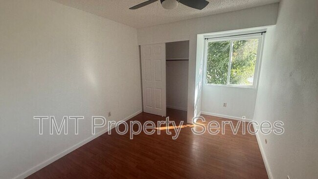 Building Photo - 714 Tanner Dr