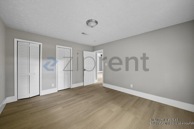 Building Photo - 721 Ford Pl
