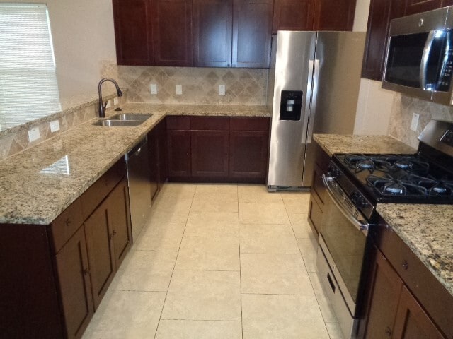 Building Photo - 6510 Holly Cove Ln