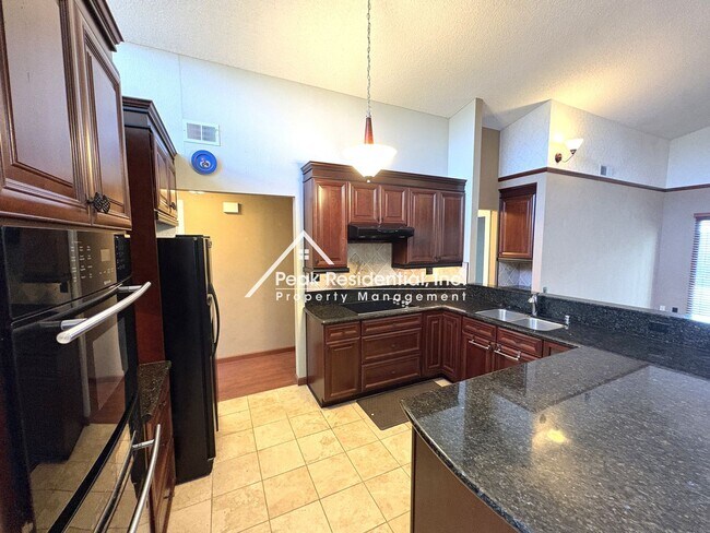 Building Photo - 11037 Mammoth River Ct