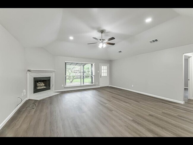 Building Photo - 3627 Liles Ln