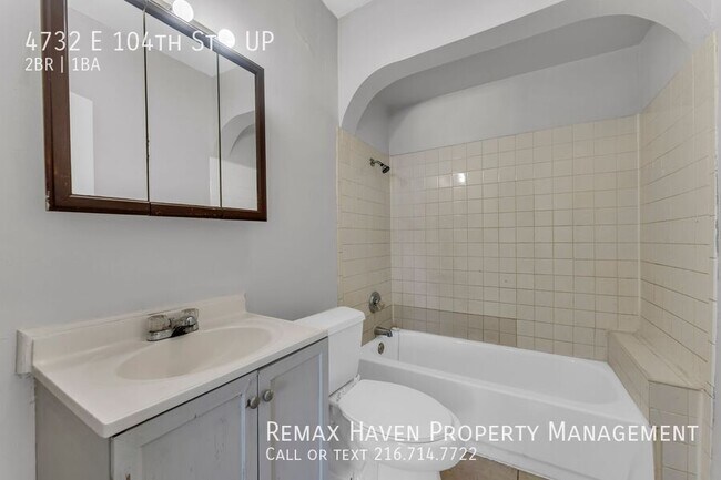 Building Photo - 4732 E 104th St