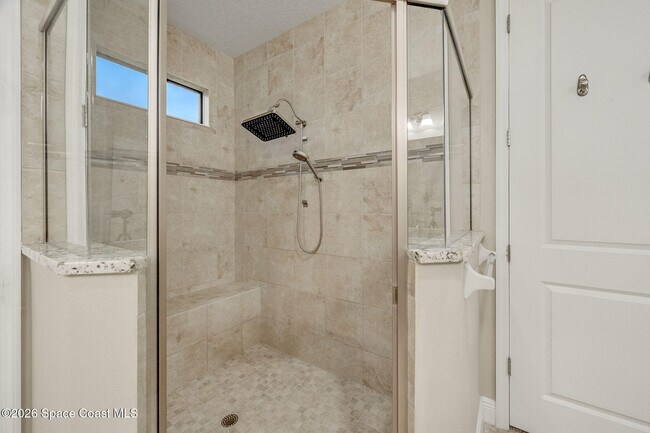 Building Photo - 7782 Paragrass Ave