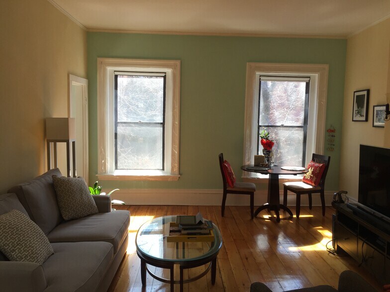 Building Photo - 354 Marlborough St
