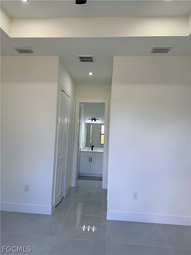 Building Photo - 459 Lockport Ave S