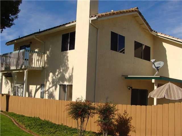 Building Photo - 1388 Palomar Pl