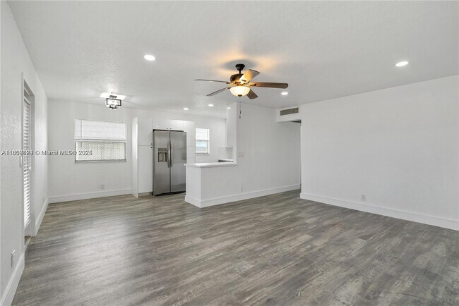 Building Photo - 89 Brittany Ln