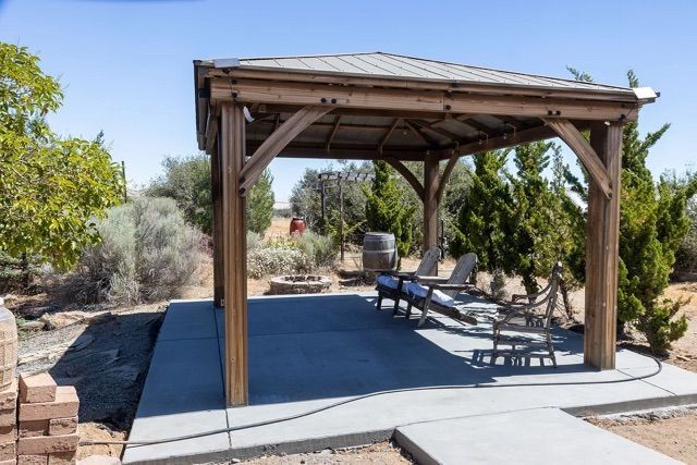 Building Photo - 7438 Woodcliff St