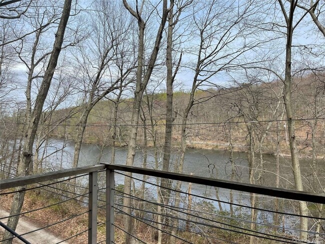 Building Photo - 428 Harbor Rd