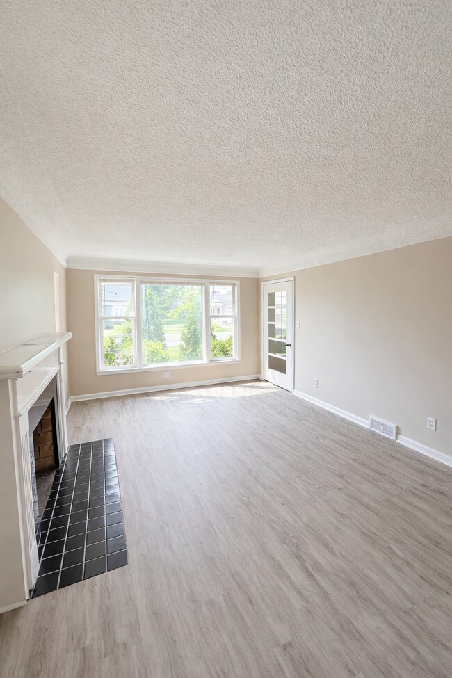 Building Photo - 5280 Alter Rd