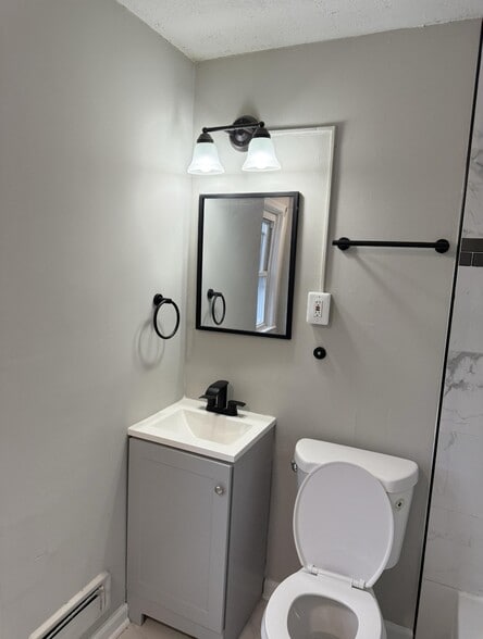 Building Photo - 1897 August Ave