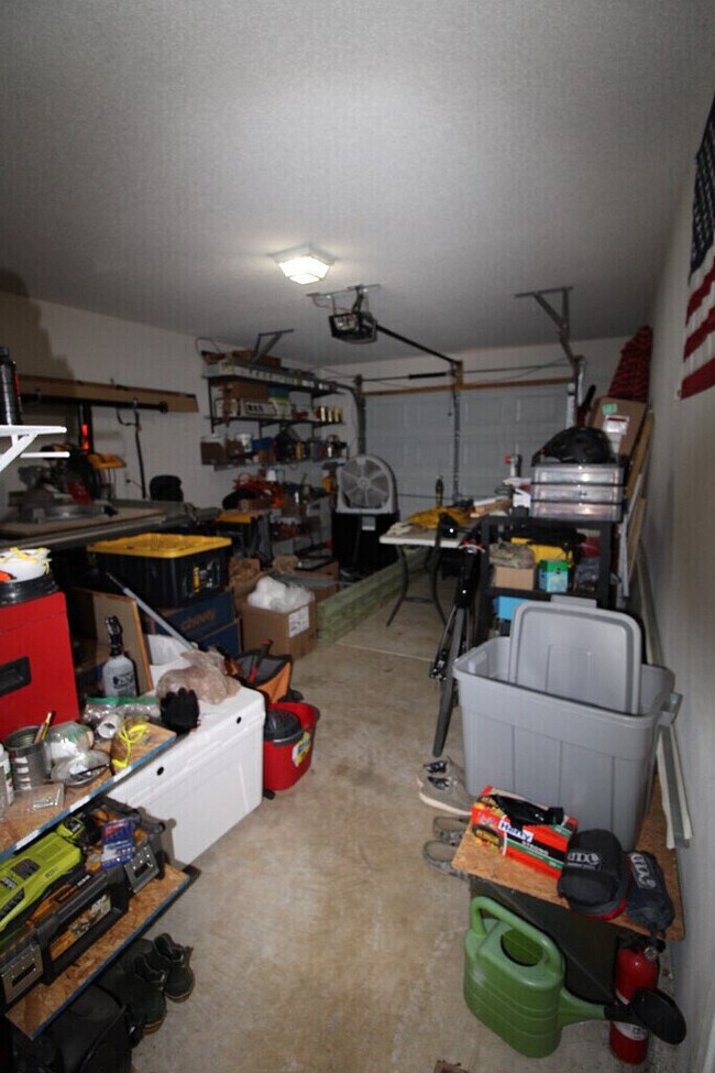 Building Photo - 1425 Mayfield Dr