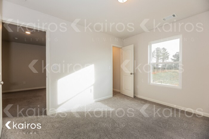 Building Photo - 845 VISTAMOUNT PATH