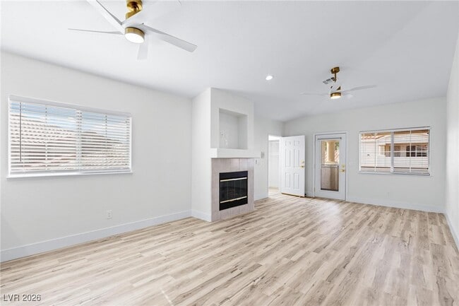 Building Photo - 3327 Erva St