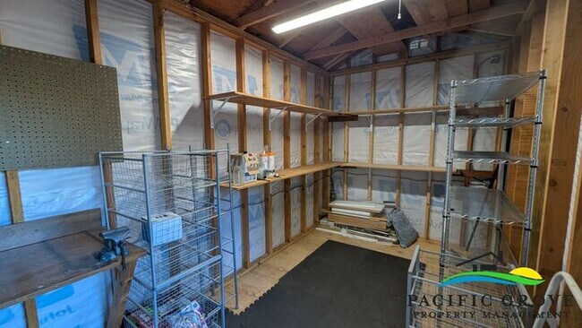 Building Photo - Bright and Cozy 3 Bedroom Home In Pacific ...