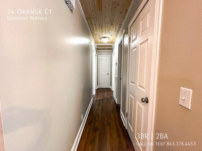 Building Photo - 14 Orange Ct