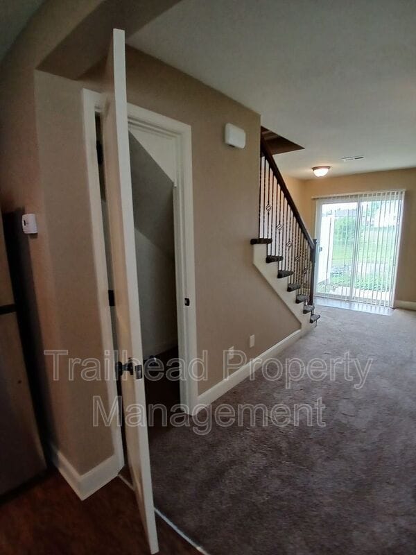 Building Photo - 21616 Westover Ct