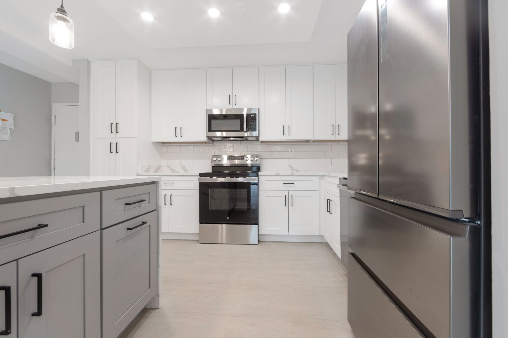 Building Photo - 205 Yoakum Pky