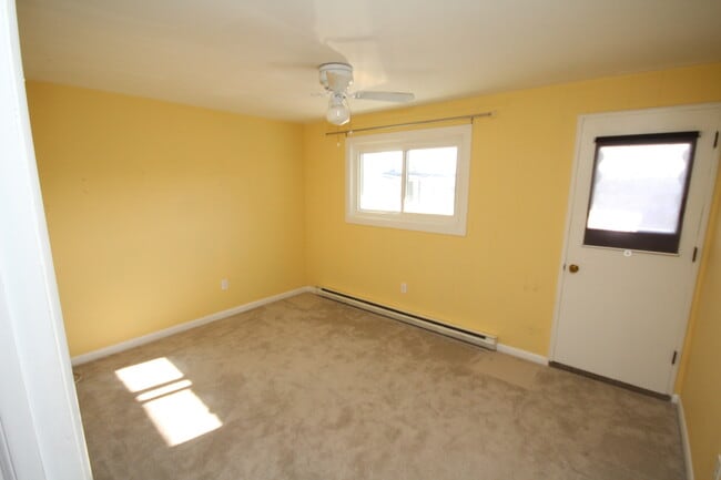 Building Photo - Coming Soon!!  Beautiful, well kept 3 bedr...