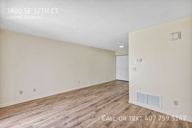 Building Photo - 3800 SE 17th Ct