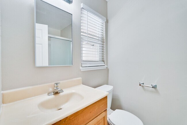 Building Photo - FOR RENT – Beautifully Updated 4 Bed / 3 Bath Home in Prime Santa Clara Location (NVIDIA)