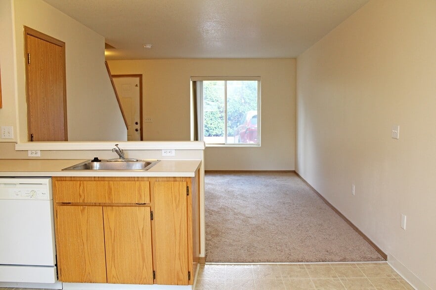 Building Photo - 3548 SE 119th Ave