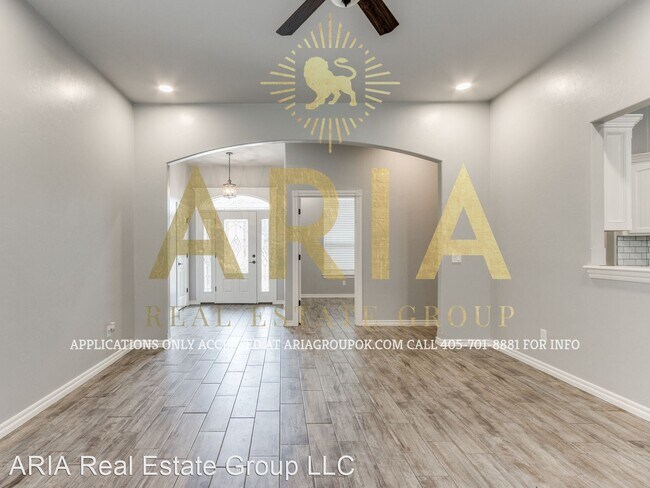 Building Photo - 3 br, 2 bath House - 948 Fox Run Ln.