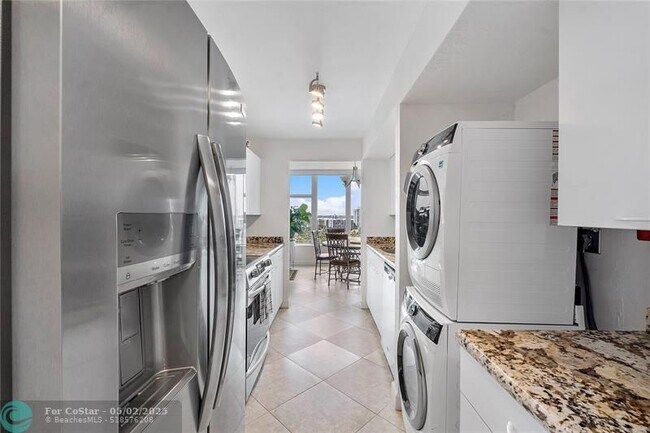Building Photo - 1620 S Ocean Blvd