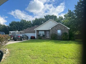Building Photo - Buchanan Estates in Christiana!