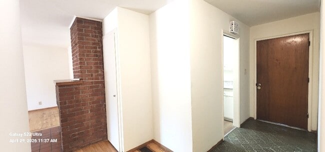 Building Photo - Charming 3 Bedroom 2 Bath Home San Leandro!