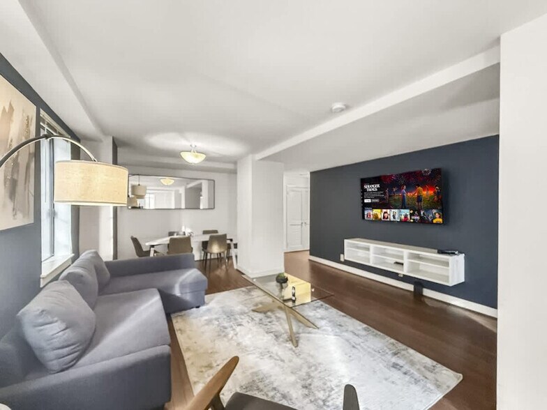 Primary Photo - 111-23 N 15th St