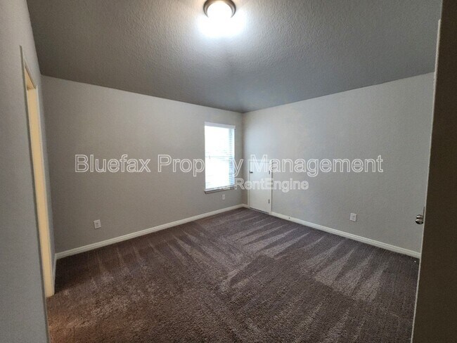 Building Photo - 13840 Tribeca
