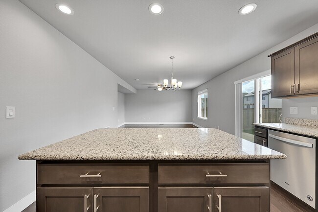 Building Photo - $2,300.00, 3 Beds, 2.5 Baths, Single Famil...