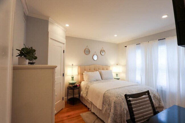 Building Photo - 1 bedroom in Boston MA 02125
