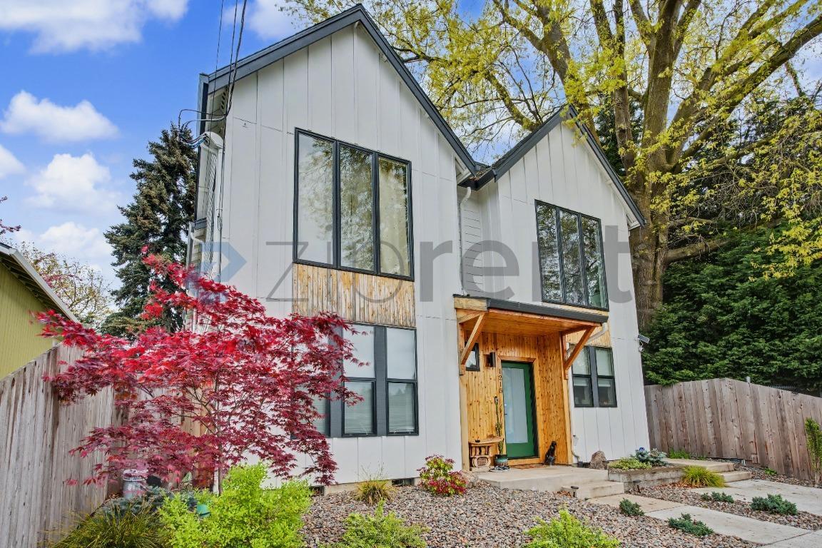 Building Photo - 1209 N Winchell St