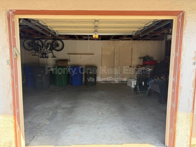Building Photo - 2876 Englewood Way