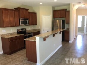Building Photo - 4439 Middletown Dr