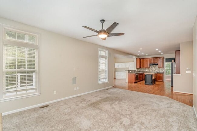Building Photo - 5990 Parsons Lane