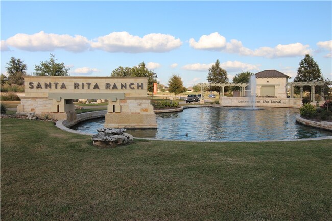 Building Photo - 589 Peace Dr