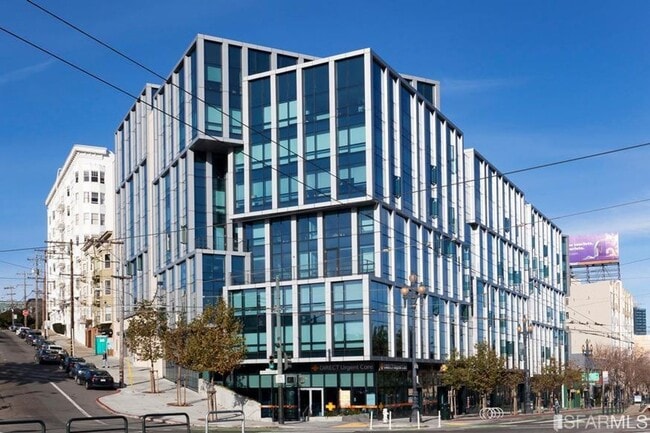 Primary Photo - 1 Bed, 1 Bath - Modern Condo @ Linea - Min...