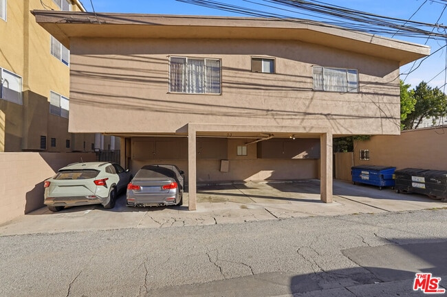 Building Photo - 1475 S Wooster St