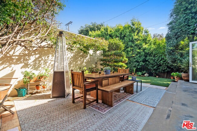 Building Photo - 1954 Federal Ave