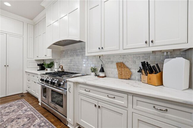 Building Photo - 1295 Cumberland Rd NE